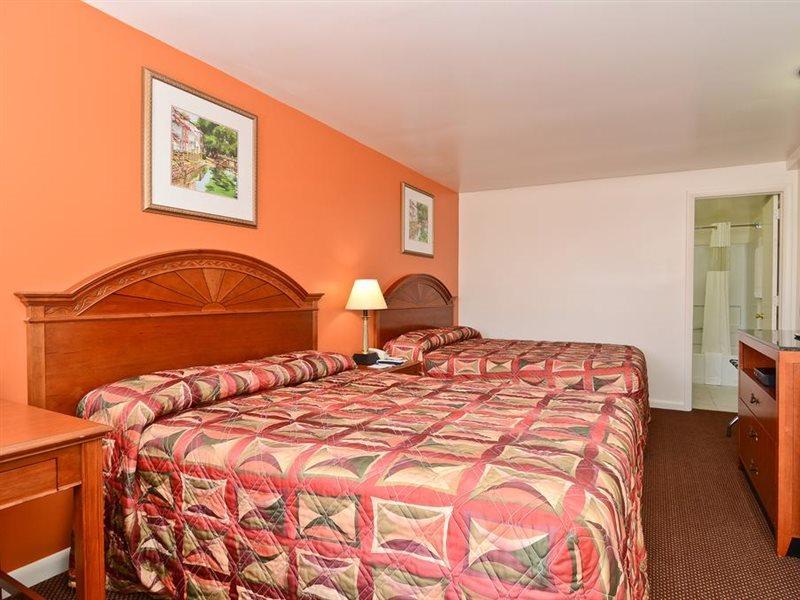 America'S Best Value Inn Lancaster Rohrerstown Экстерьер фото