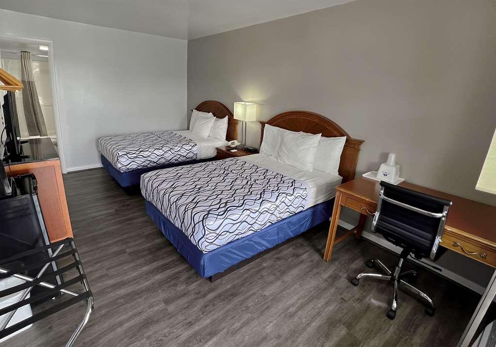 America'S Best Value Inn Lancaster Rohrerstown Номер фото