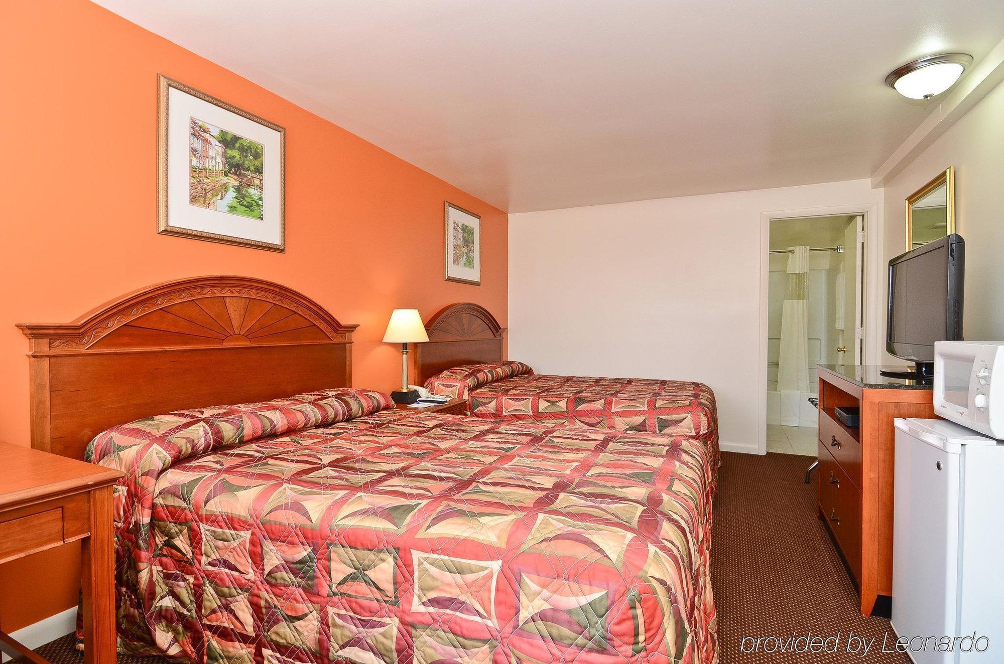 America'S Best Value Inn Lancaster Rohrerstown Номер фото